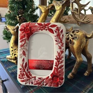 Embroidered Floral 4x6 Picture Frame